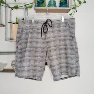 Rhone Men 38 Tech Board Short 9" Grey Black NWT